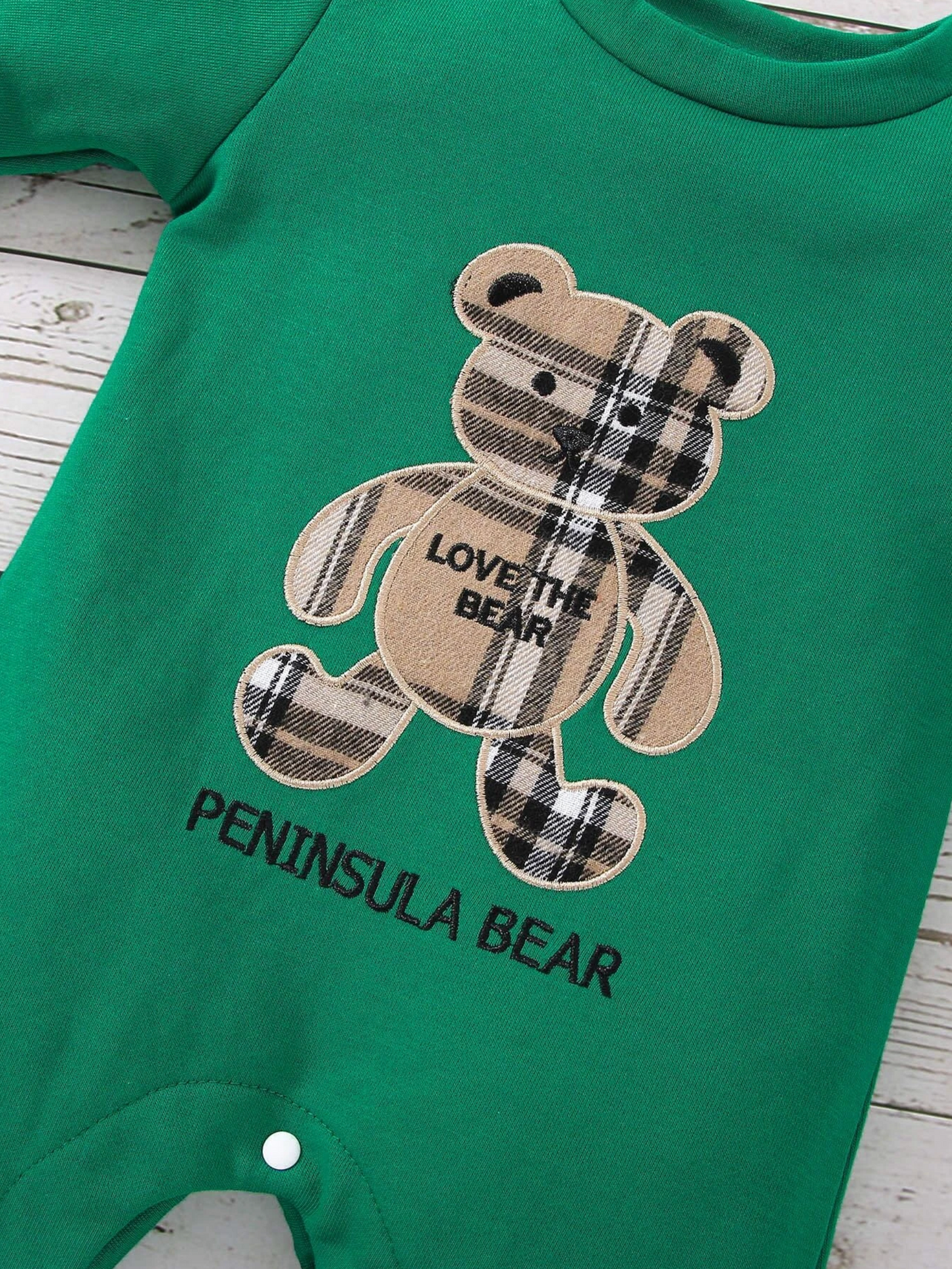 Conjunto para Bebé con Encantador Bordado de Oso y Letras